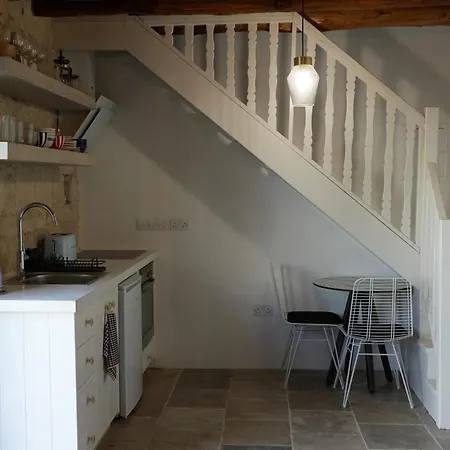 Little Stone House Apartman Límbia Kültér fotó