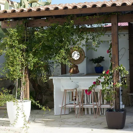 Little Stone House Apartman Límbia Kültér fotó